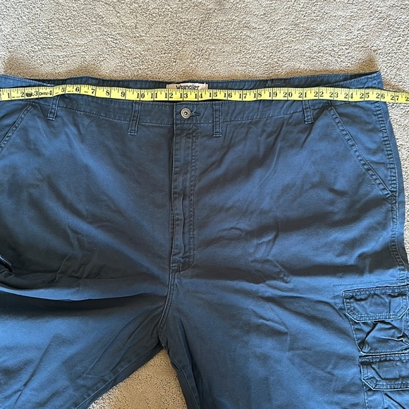 Wrangler Blue Men’s Cargo Shorts - Size 52 - Picture 2 of 11